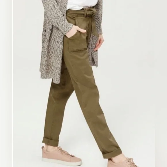 Ann Taylor Loft Cargo Tie-Belt in Army Green in Size 6 - Picture 5 of 7